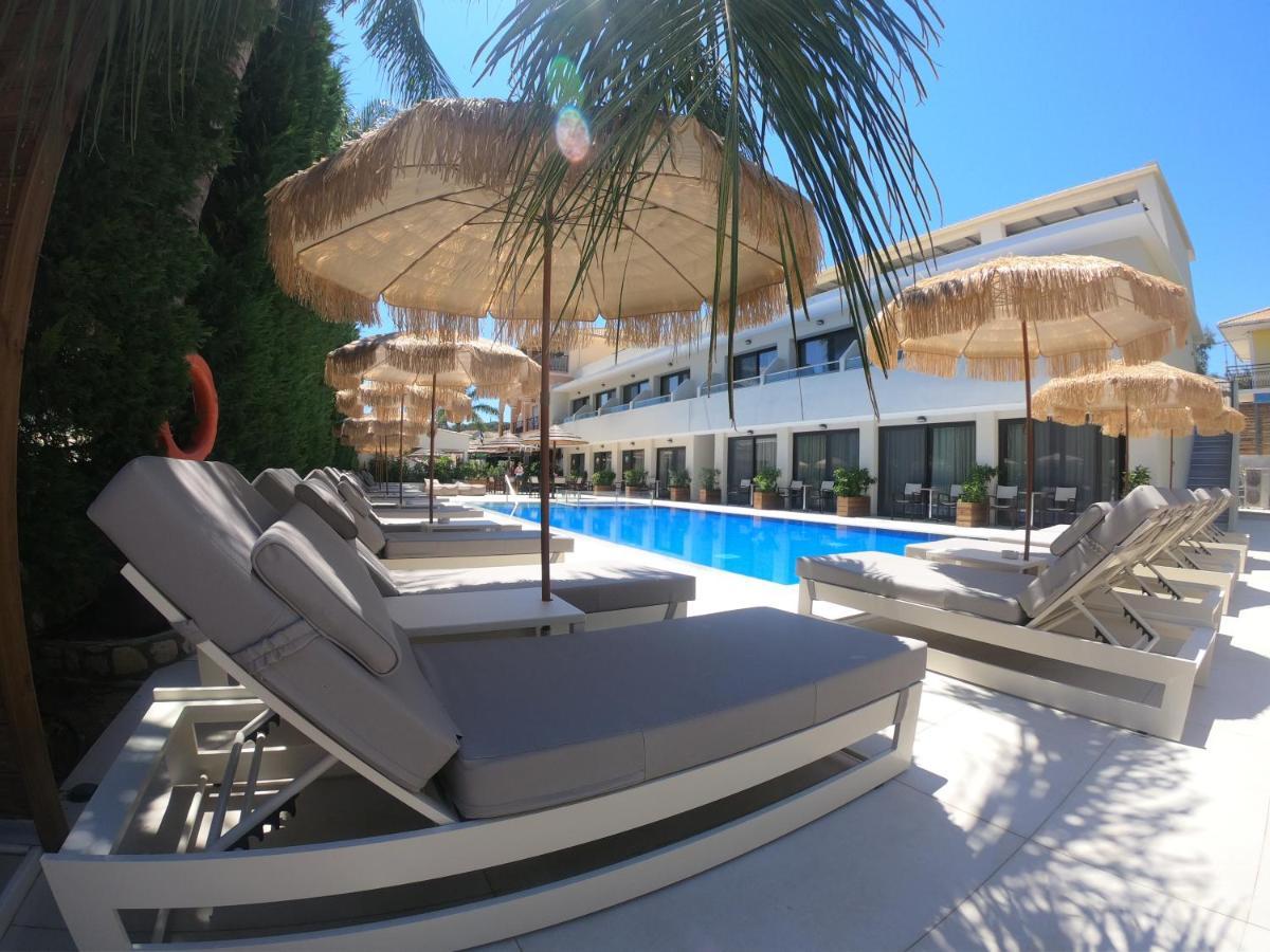 Paradise Bar Apartments Plános 外观 照片