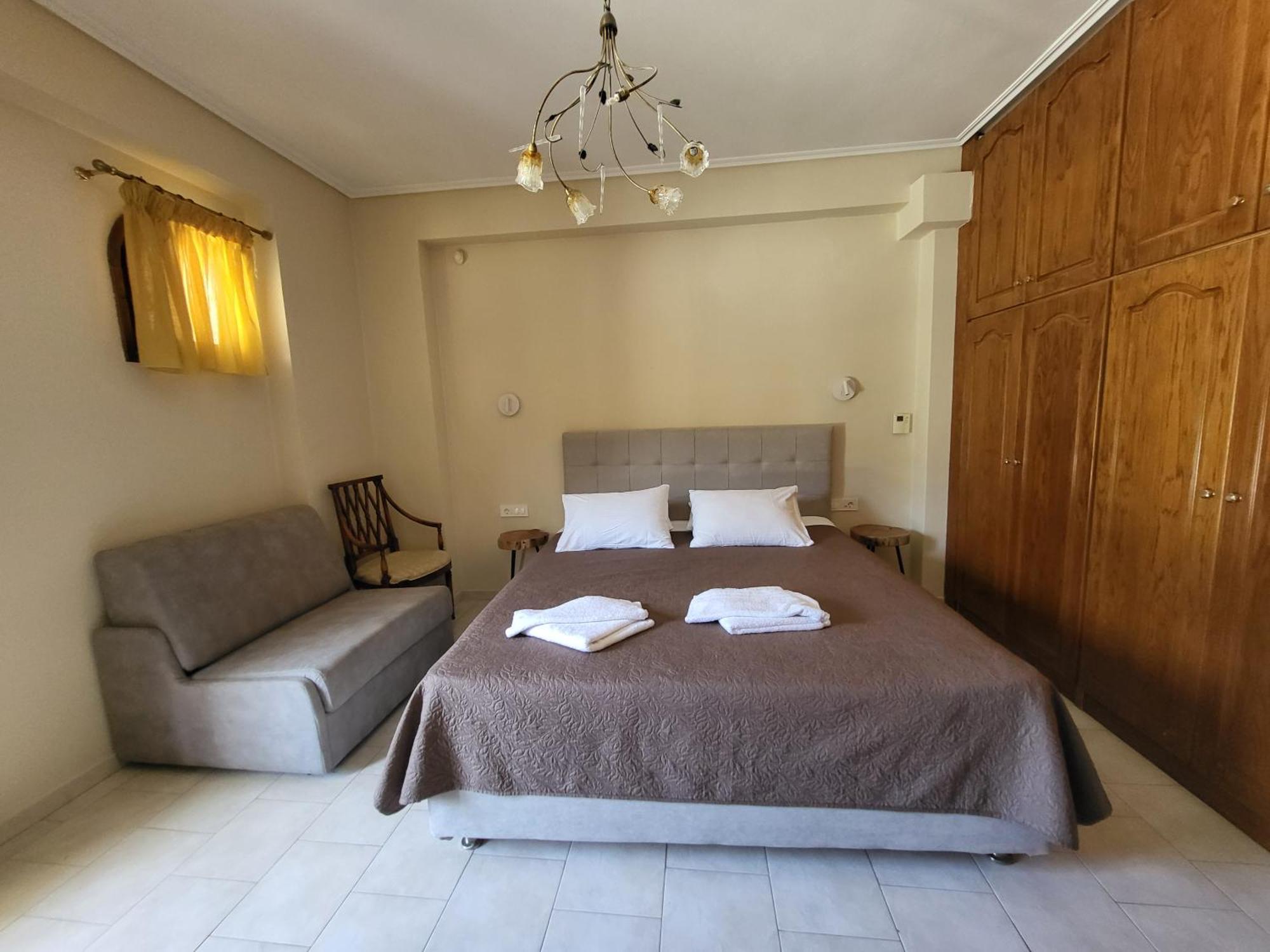 Paradise Bar Apartments Plános 外观 照片
