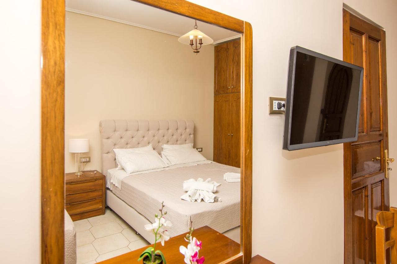 Paradise Bar Apartments Plános 外观 照片