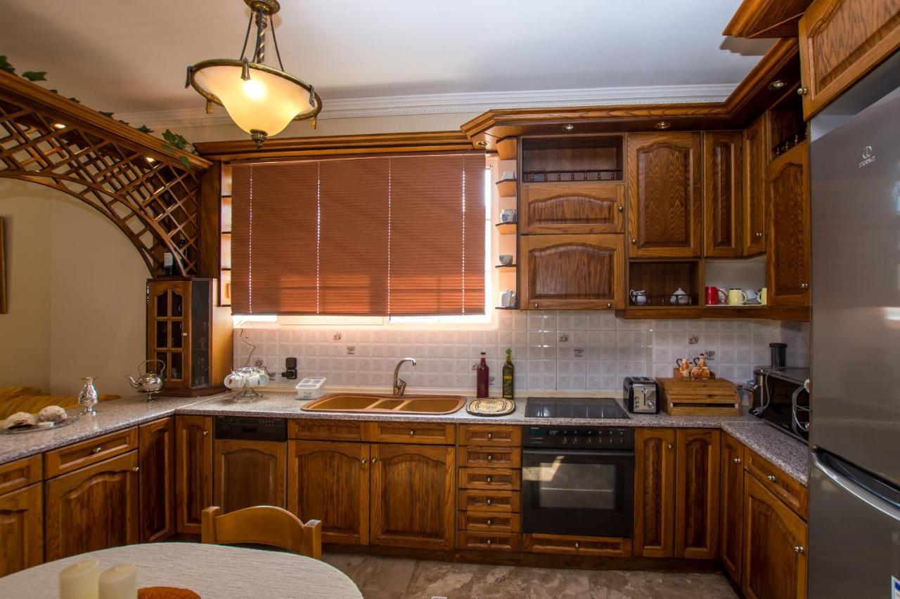 Paradise Bar Apartments Plános 外观 照片